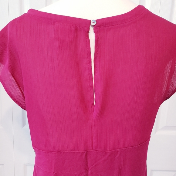 ☀️ 4/$25 … Fuchsia top - Picture 6 of 7